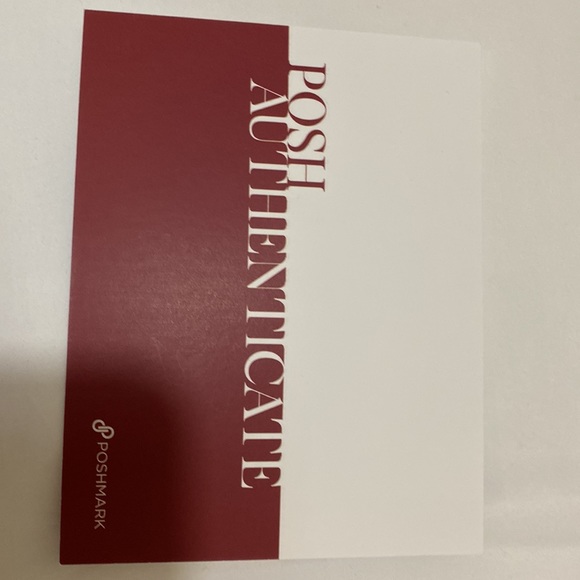 Givenchy Medium Antigona Handbag in Black - Picture 8 of 8